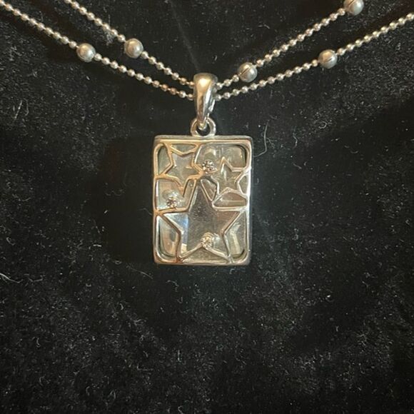 Double Stranded Reversible Crystal Star Pendant Necklace - Picture 4 of 14